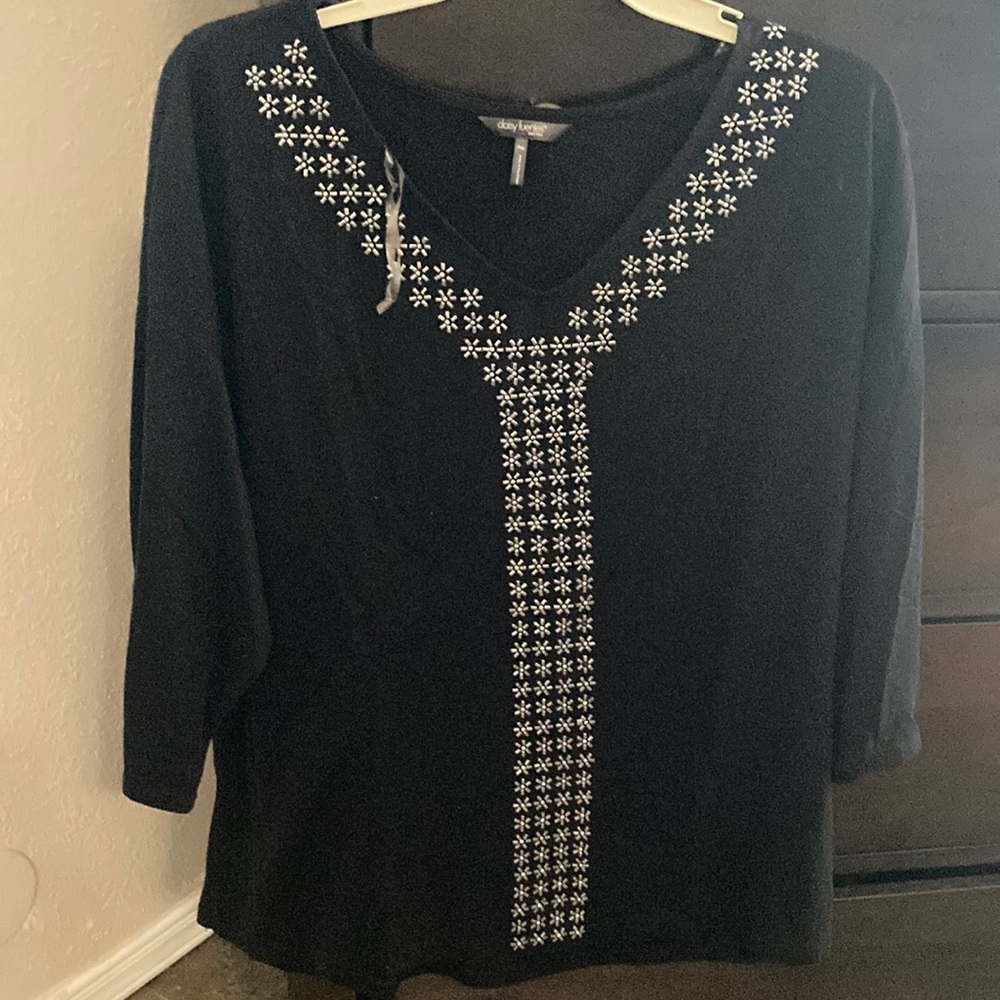 Black 3/4 sleeve blouse